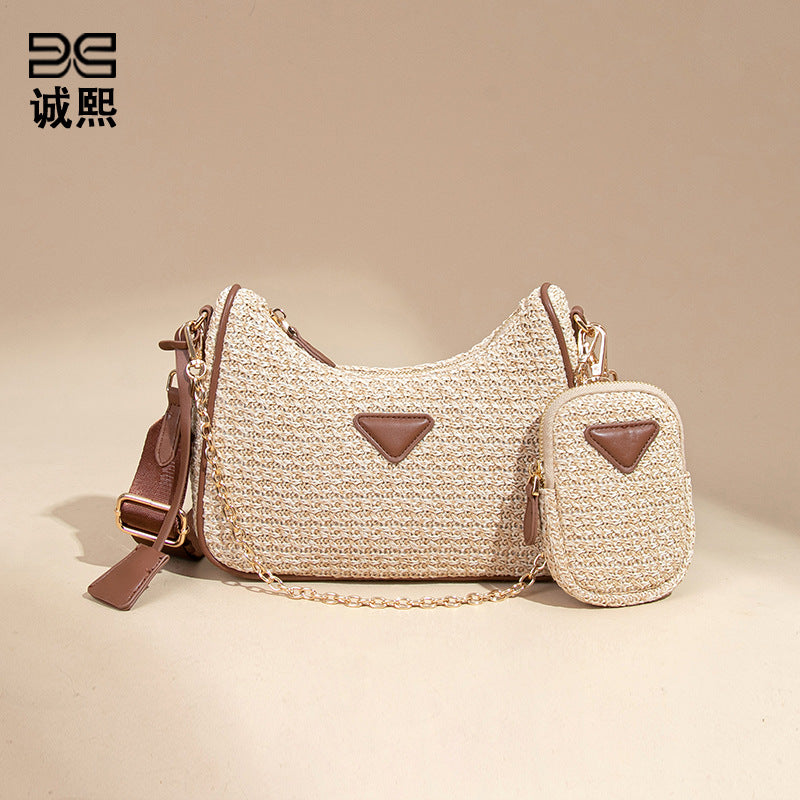 简约小清新斜挎沙滩包拉菲草两件套单肩腋下包时尚小众草编月牙包