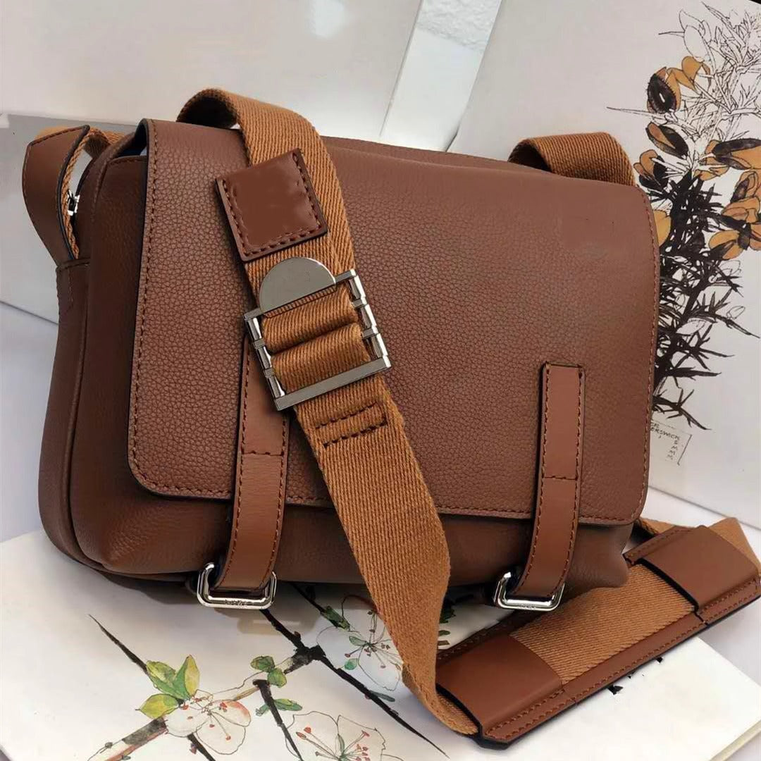 罗家男士单肩包斜挎包男款puzzle邮差包男包胸包小牛皮背包男