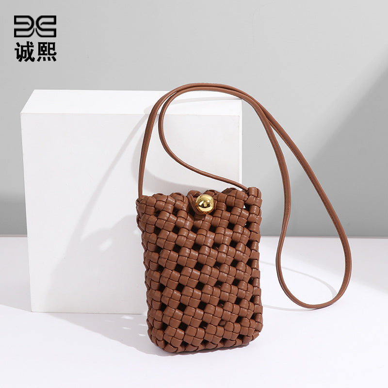 批发2024新款风车结编织竖款斜挎手机包简约mini小众设计单肩女包