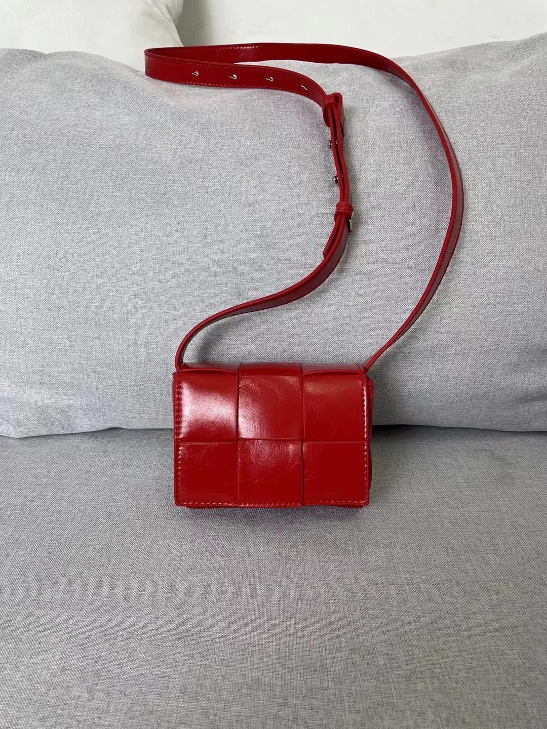 包包女2022新款小众设计mini编织小方包真皮女包单肩斜挎包轻奢