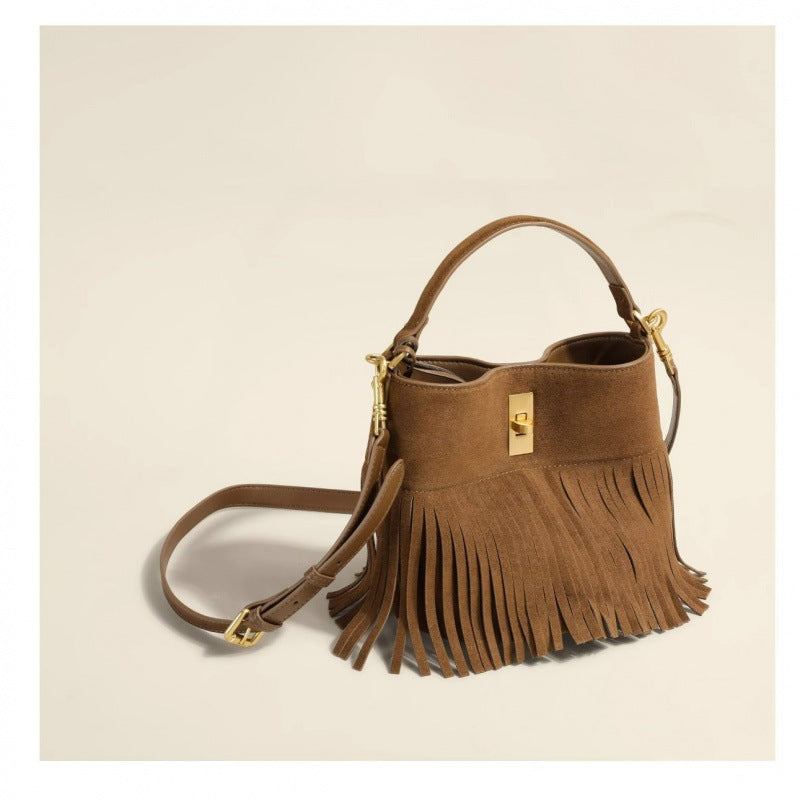 真皮水桶包ins潮酷复古流苏女包磨砂休闲百搭手提斜挎包 一件代发