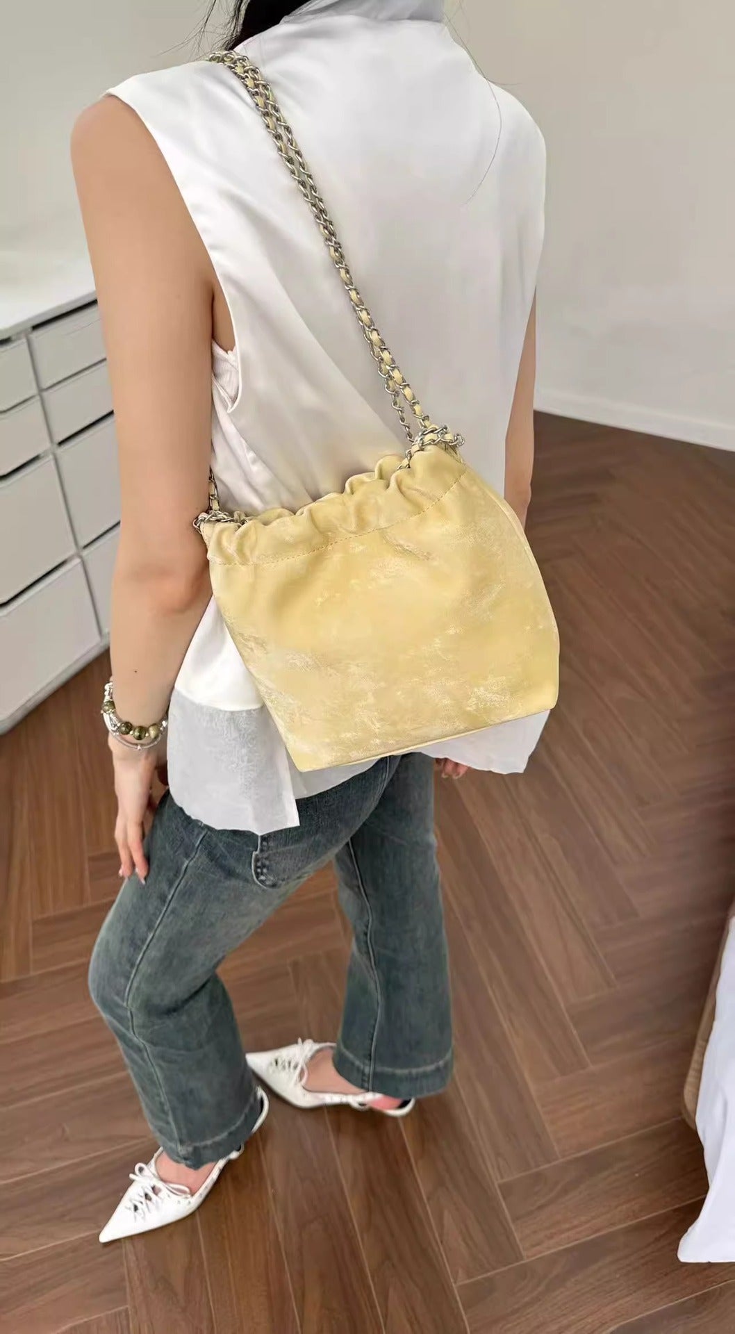 新中式绸牛皮垃圾袋链条包包女包2024新款大容量单肩包斜跨水桶包