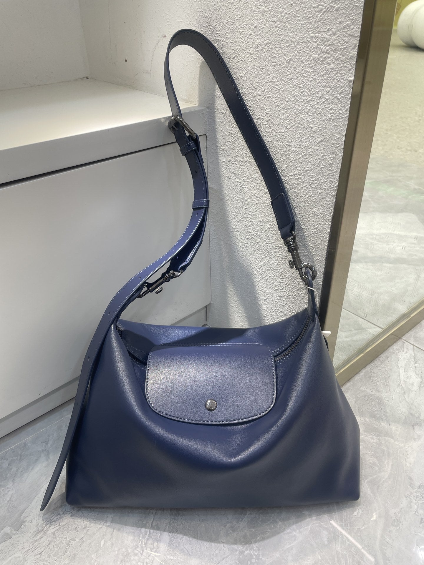 镶hobo松弛慵懒感拉满潮ins单肩包男女通用腋下托特女包一件代发