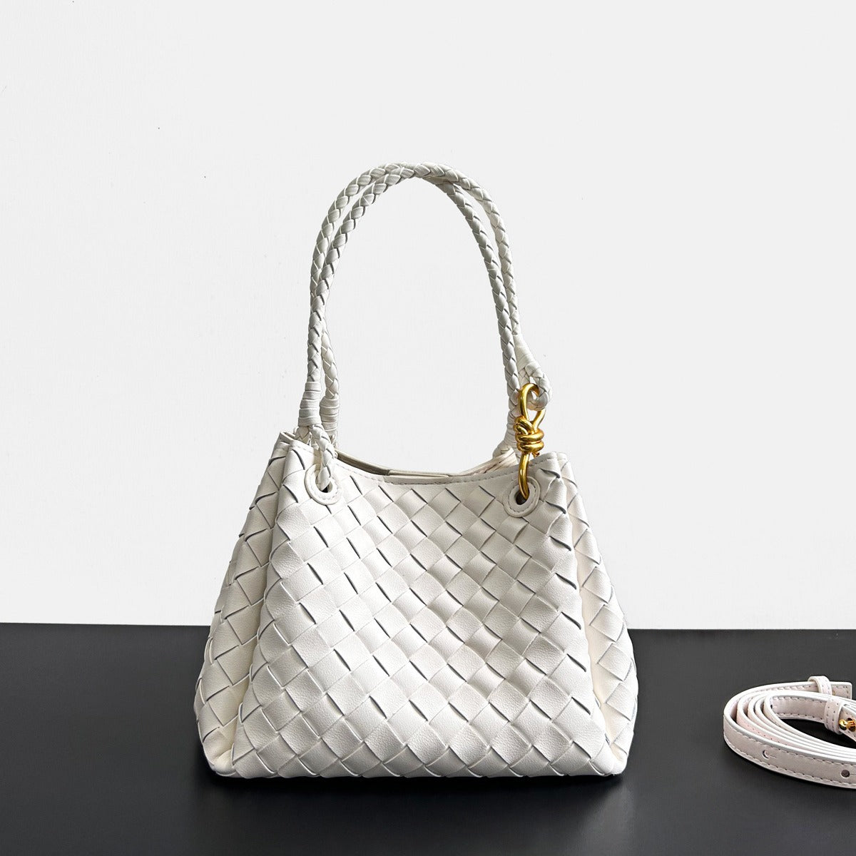 2024新款真皮编织降落伞包舒淇同款手提菜篮子大容量牛皮水桶包