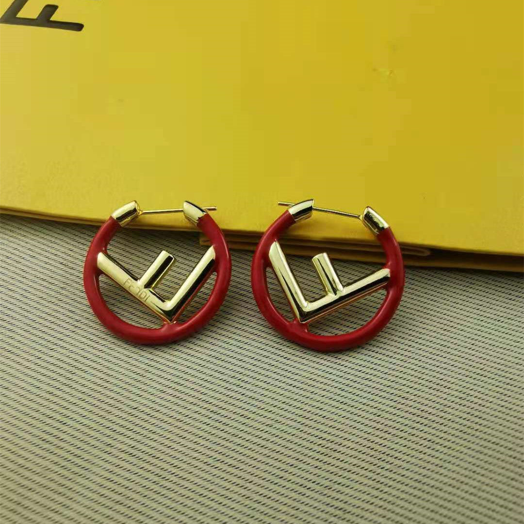 芬家F耳环女珐琅彩色欧美简约小众CHIC高级感ins百搭耳坠字母耳圈