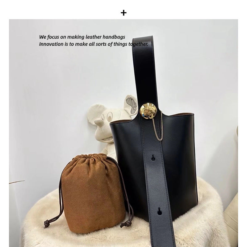 女包包复古2023新款时尚韩版女复古风秋冬潮包大容量港风学生大包