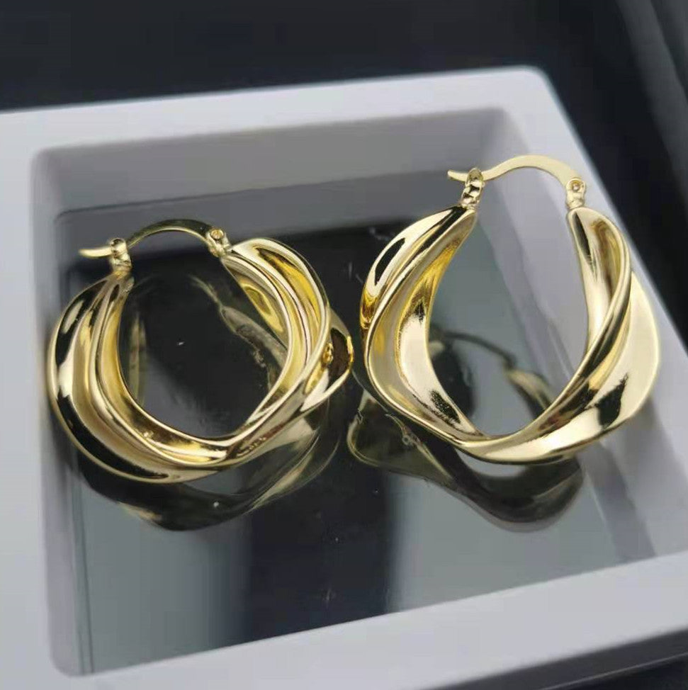 赛家新款耳圈CEL极简欧美复古金色气质个性耳饰扭曲金属大耳环女