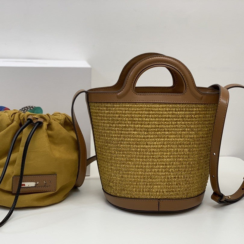 玛尼对版编织包2025春夏草编拼牛皮休闲百搭单肩斜挎迷你菜篮子包