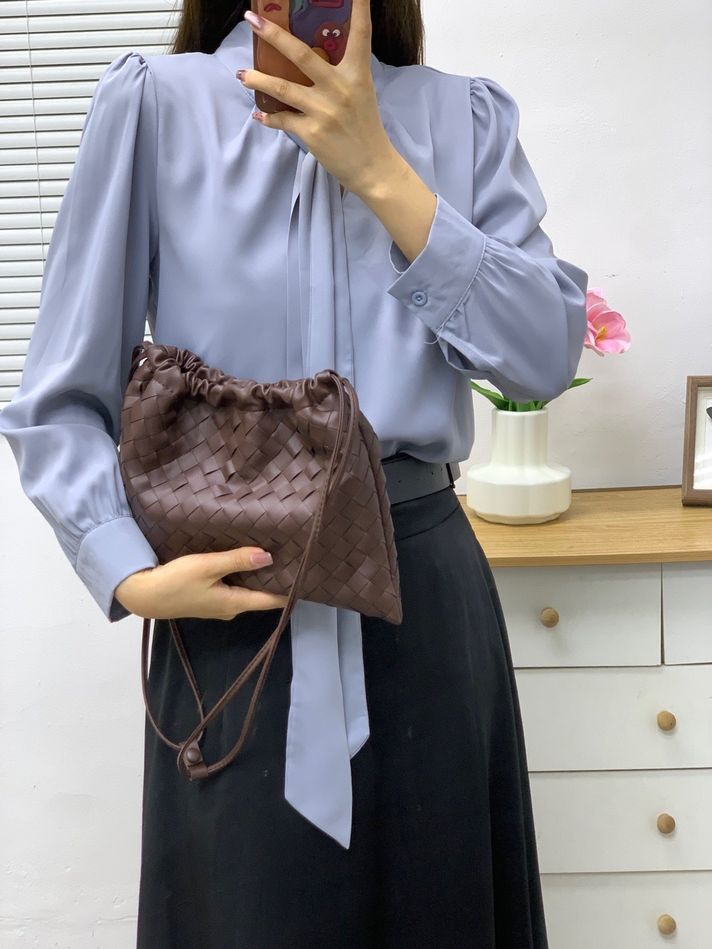 外贸包羊皮编织垃圾袋手拿包抽绳福袋包百搭大容量单肩斜挎包包女