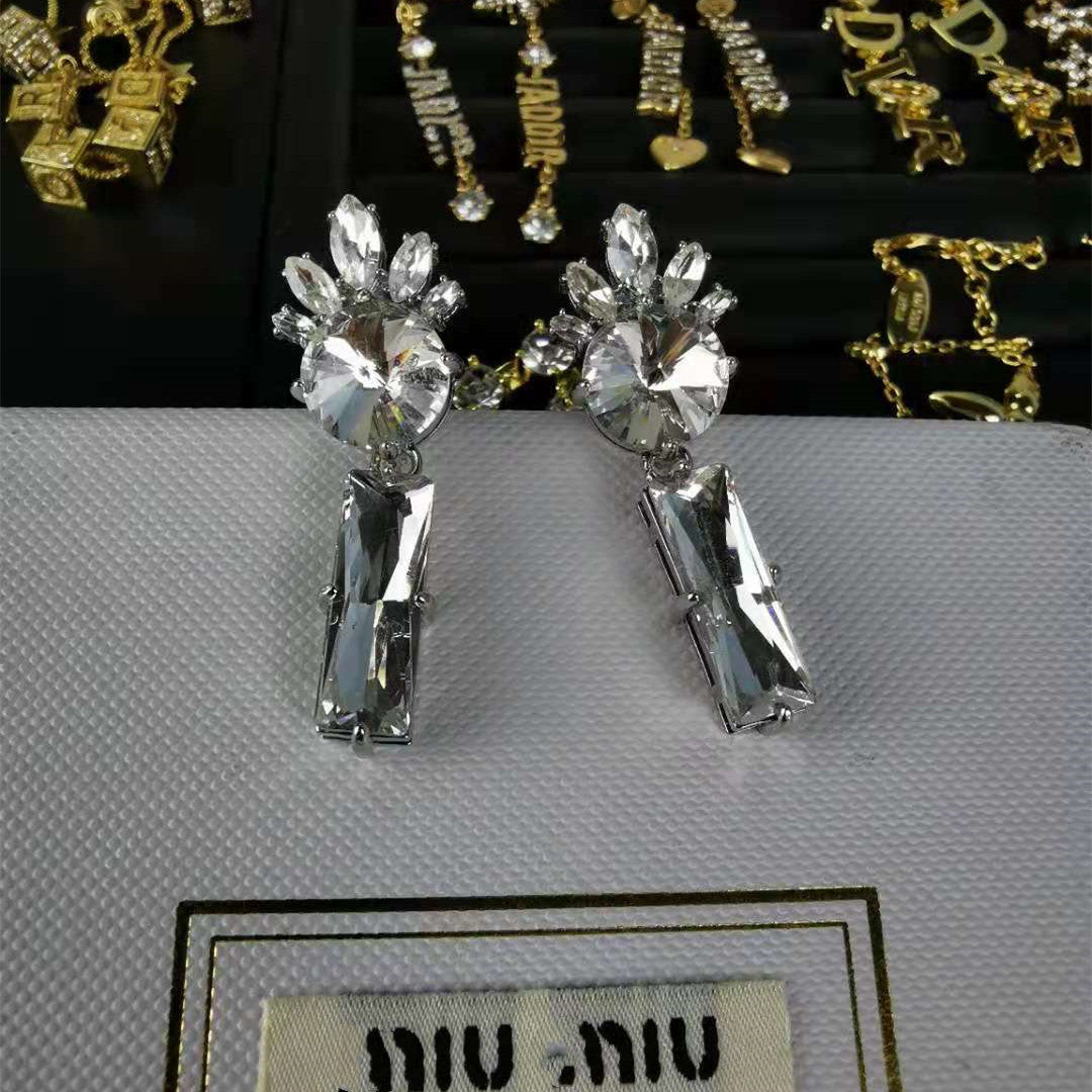 缪家新款仿水晶皇冠耳环女镶钻气质高级大气INS风耳饰水钻耳钉
