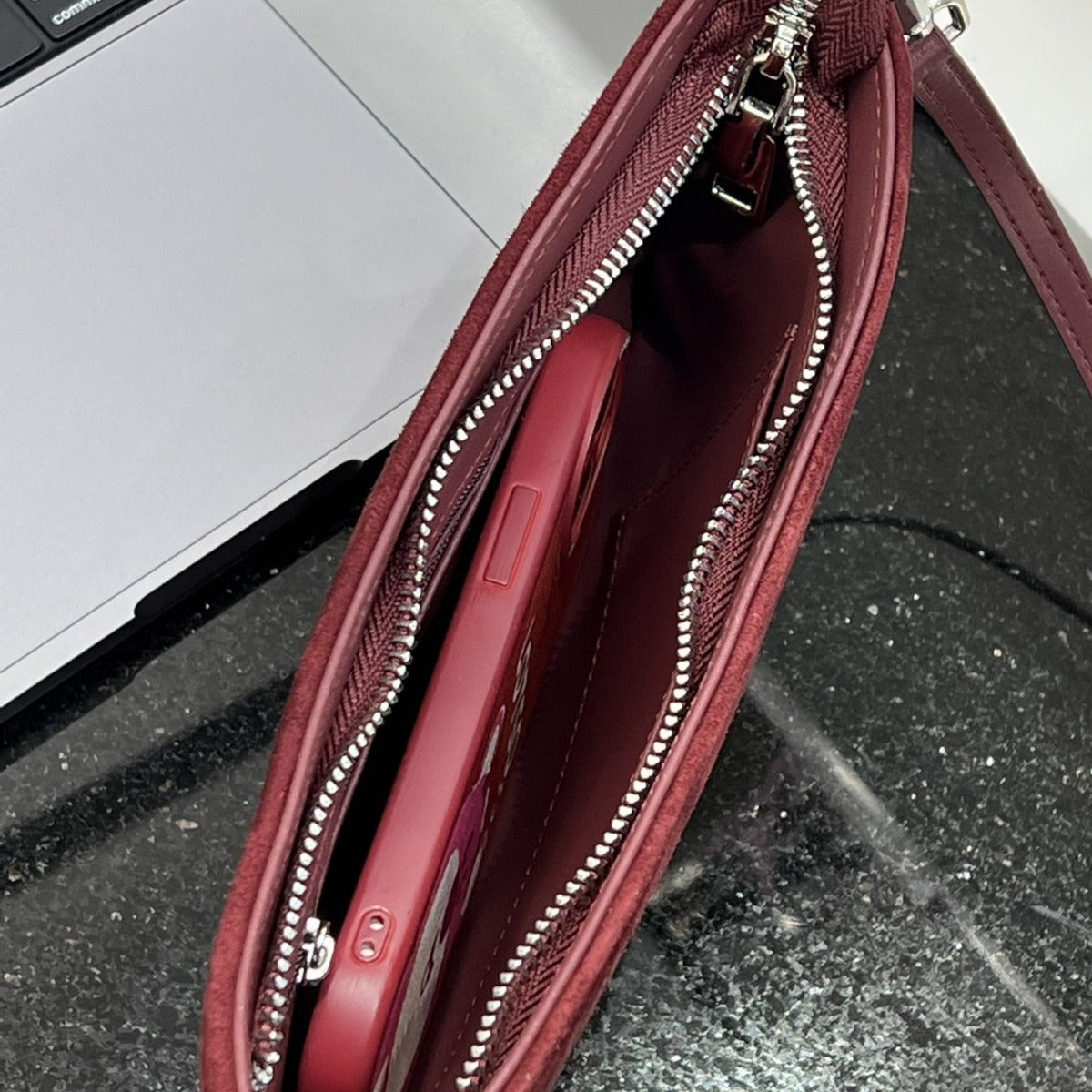 今年流行包包女士2024新款潮麂皮绒单肩包秋季复古时尚斜挎通勤包