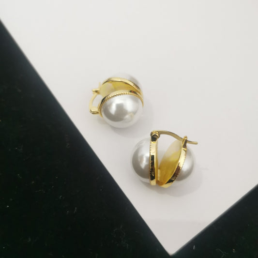 CEL风22新款双面珍珠耳环女高级感气质复古港风光面黄铜镀金耳饰