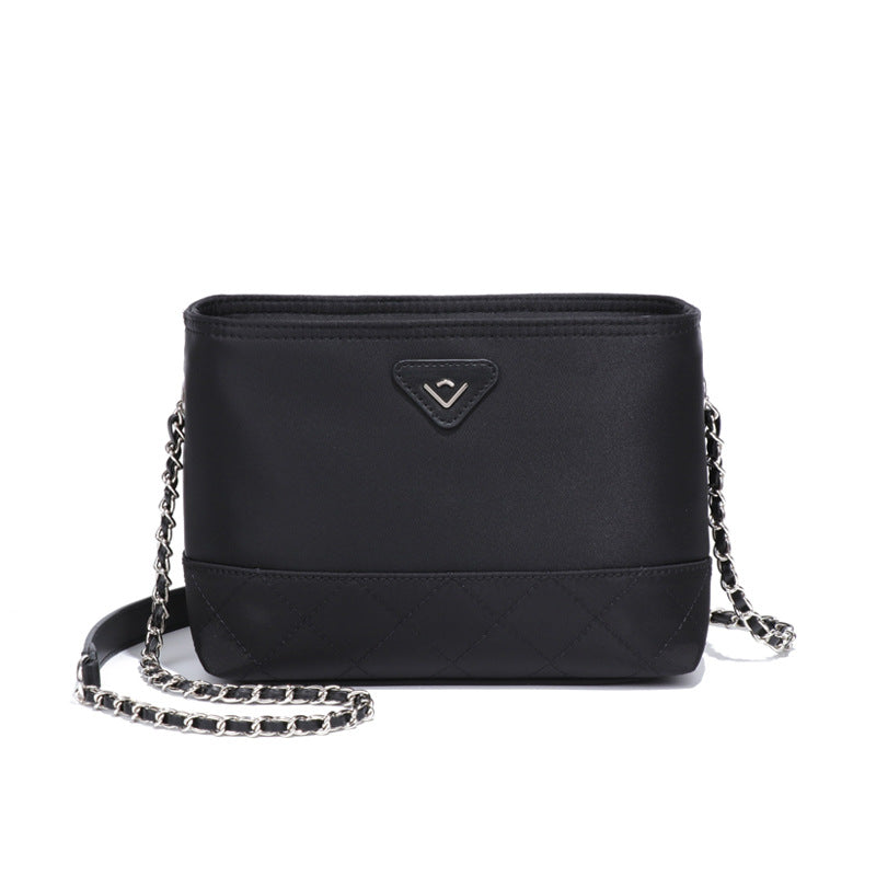 跨境风潮大容量单肩包时尚链条百搭通勤斜挎质感实用防水小方包女