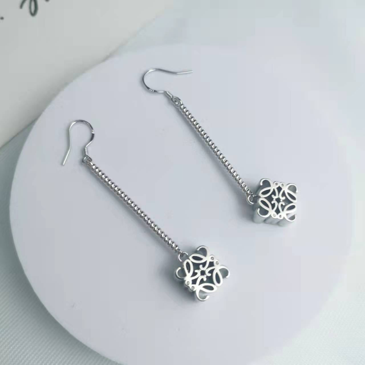 罗家21新款月饼长款耳环女高级感气质光面镀金几何印花链条耳坠