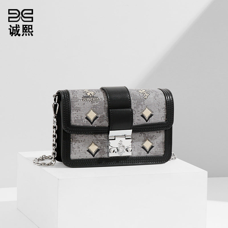 高级感质感简约链条小方包小众时尚新款兔兔兔子斜跨女包厂家直销