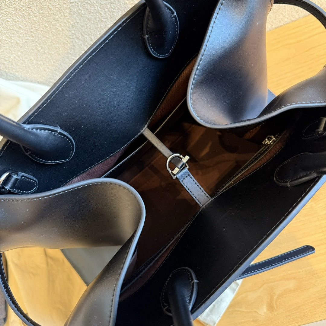 头层牛皮皮带装饰托特包大容量单肩手提包高级慵懒感马鞍包包女