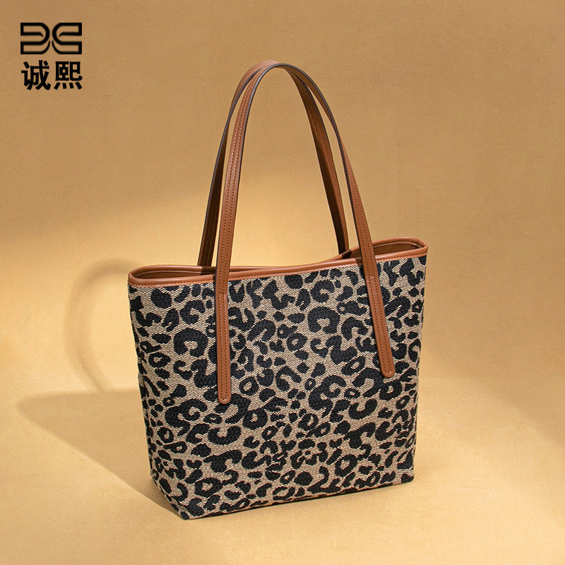 通勤大容量新款豹纹单肩腋下包女士秋冬复古手提包时尚潮流托特包