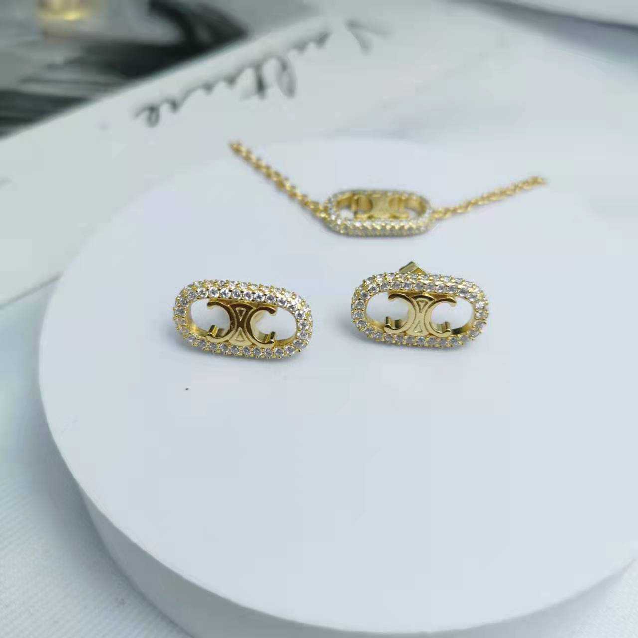 CELI家22新款镶钻凯旋门耳钉女手链高级感个性气质耳环