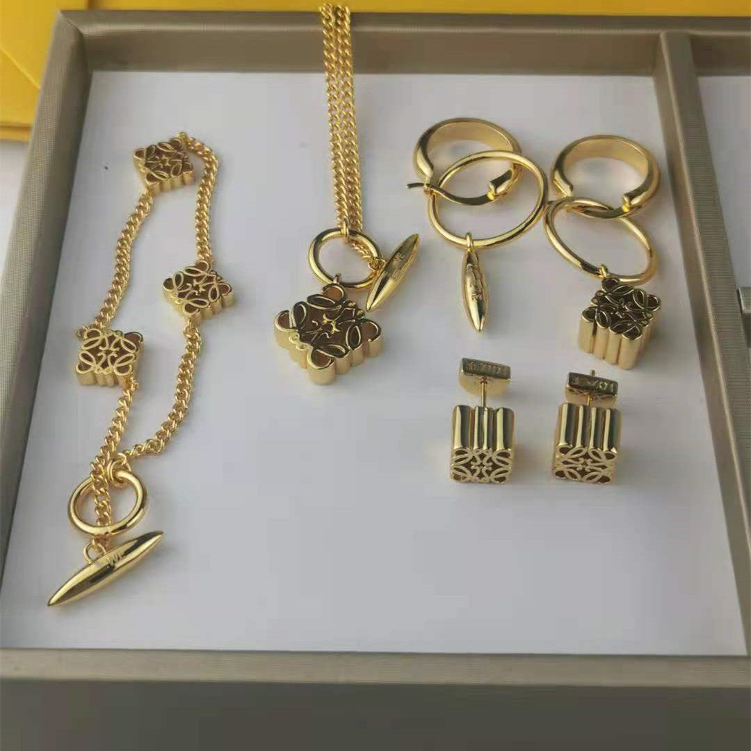 罗家新款镂空手链项链耳环气质高级感缠丝立体吊坠镂空月饼手链女
