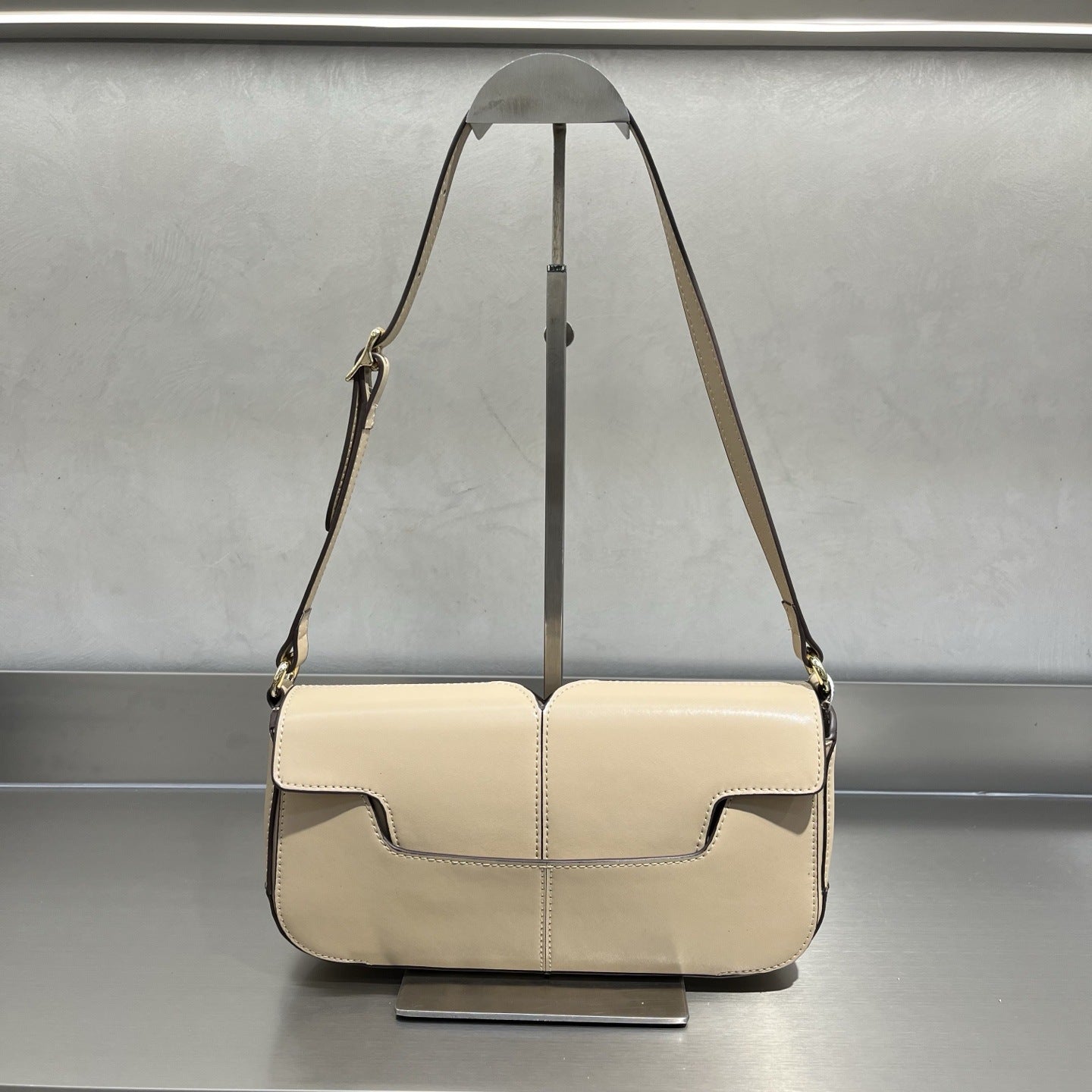 今年流行包包女2025新款质感小众编织手提腋下包洋气迷你口红包