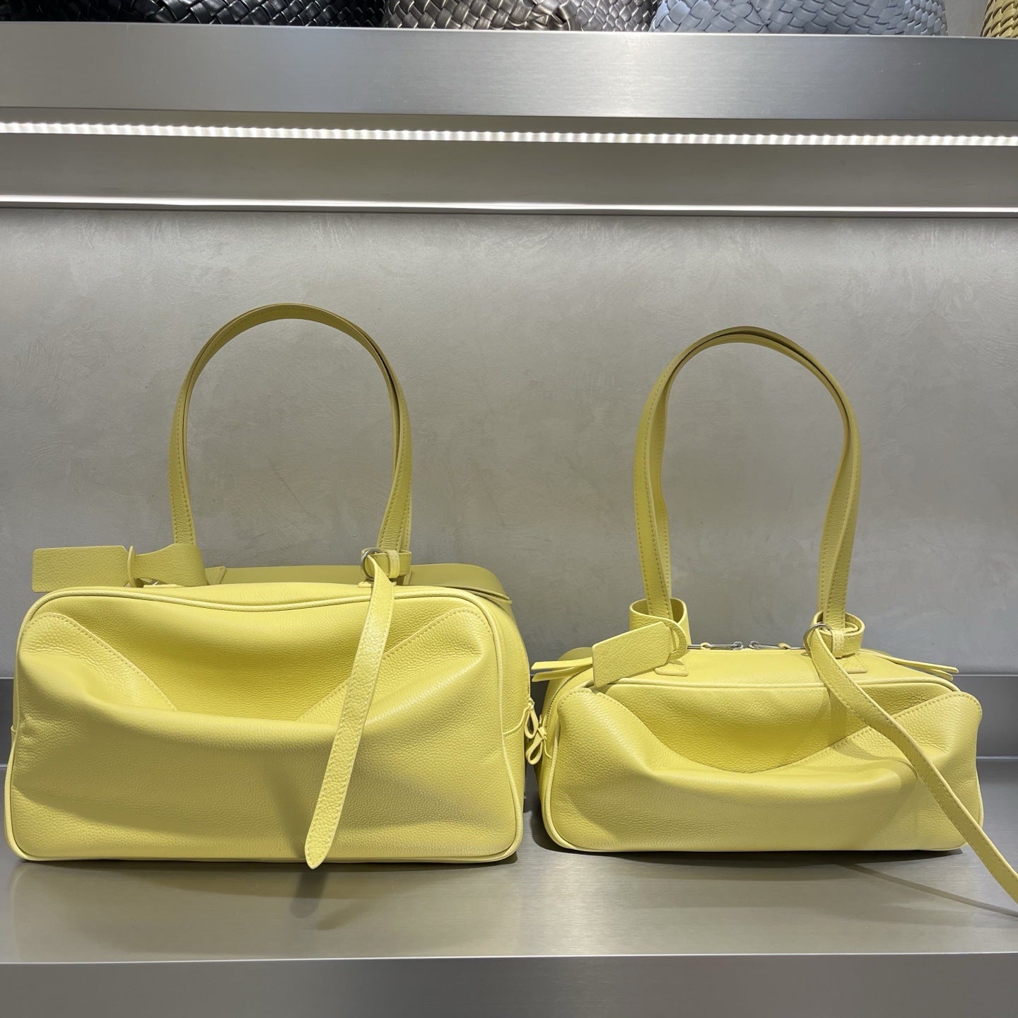 复古保龄球包2025新款小众高级感手提包通勤单肩腋下包包时尚女包