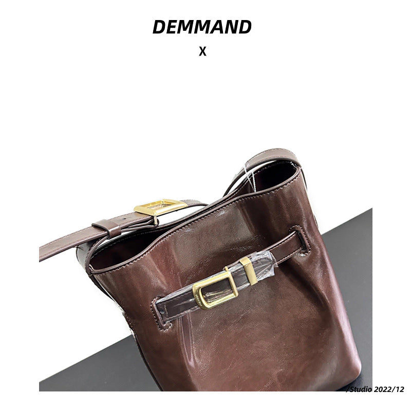 包包女2023新款复古托特单肩小众设计休闲时尚简约通勤百搭斜挎包