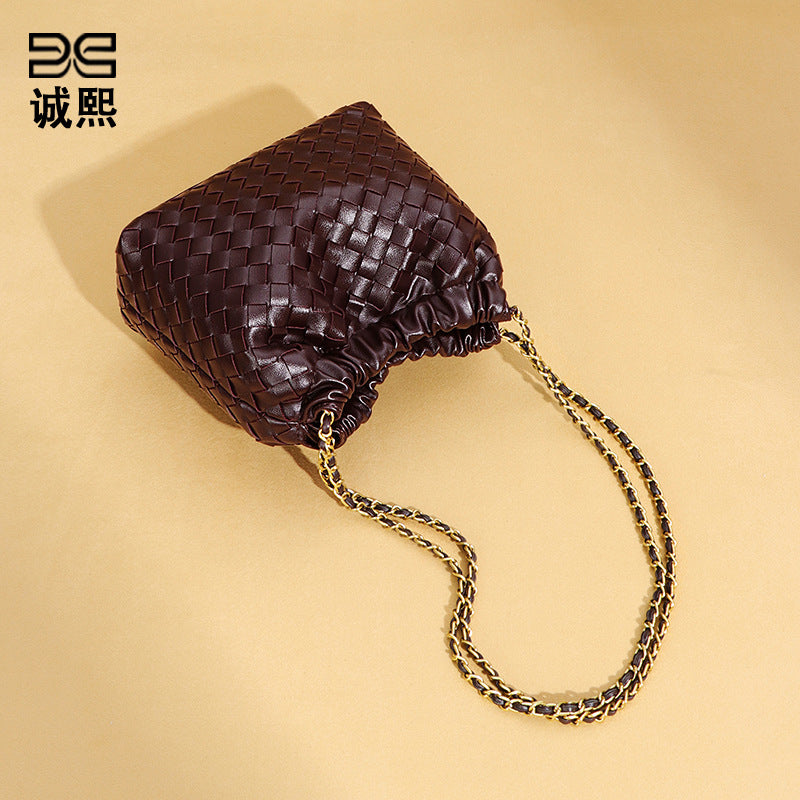 高级感小香风编织包链条单肩腋下斜挎包云朵饺子包女士手提水桶包