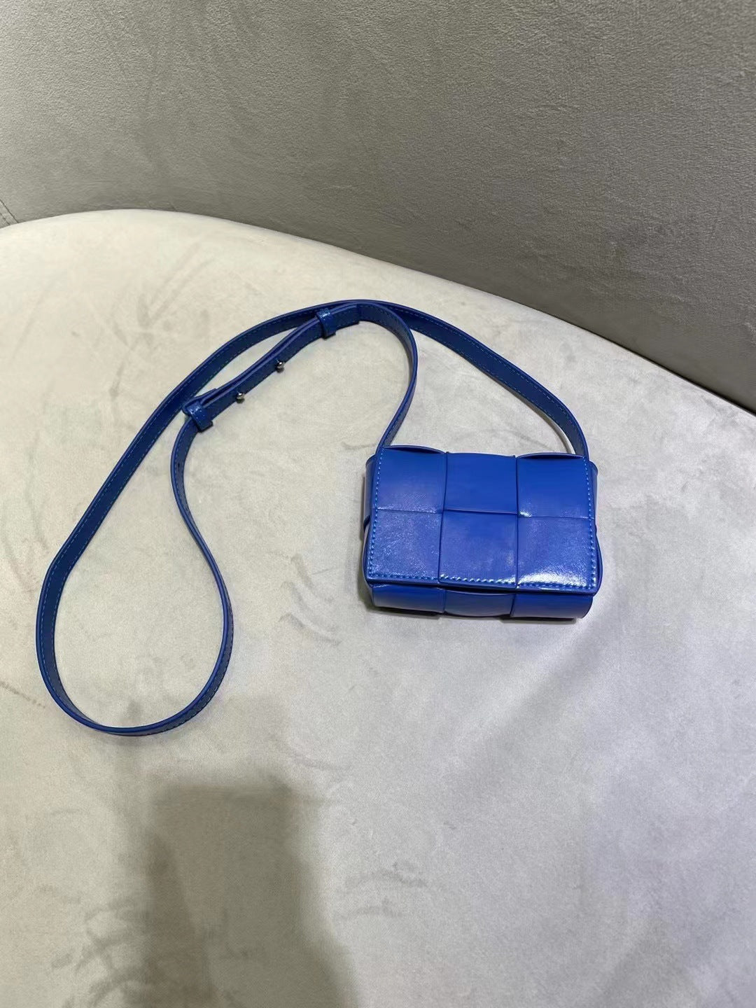 包包女2022新款小众设计mini编织小方包真皮女包单肩斜挎包轻奢