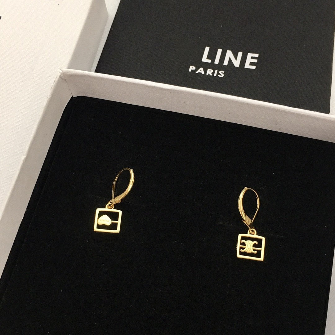 赛林家22新款方块凯旋门爱心不对称耳环女高级感气质CE风直播供应