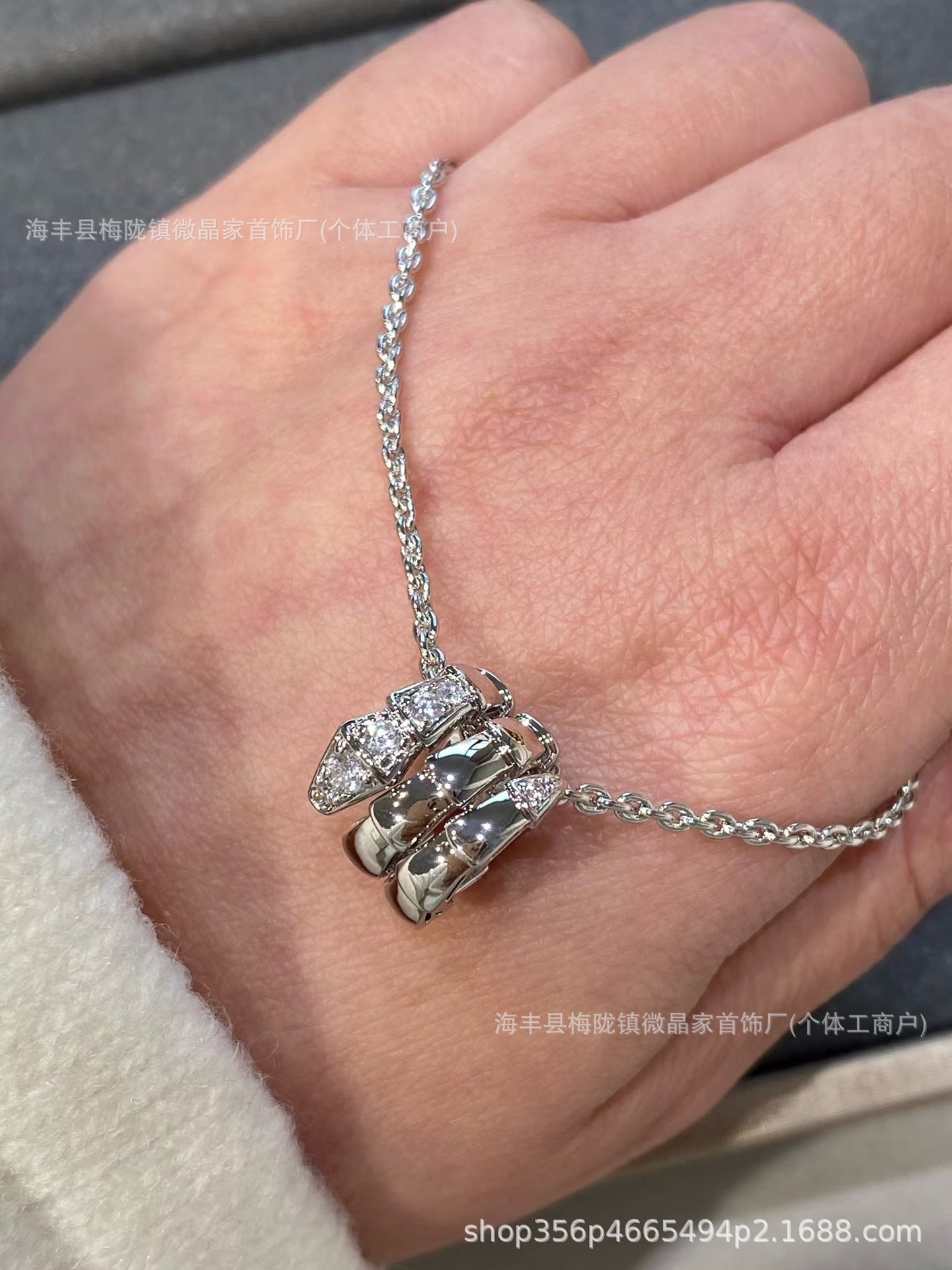 高版宝家新款满钻蛇形项链银镀18k玫瑰金蛇骨带钻轻奢设计锁骨链