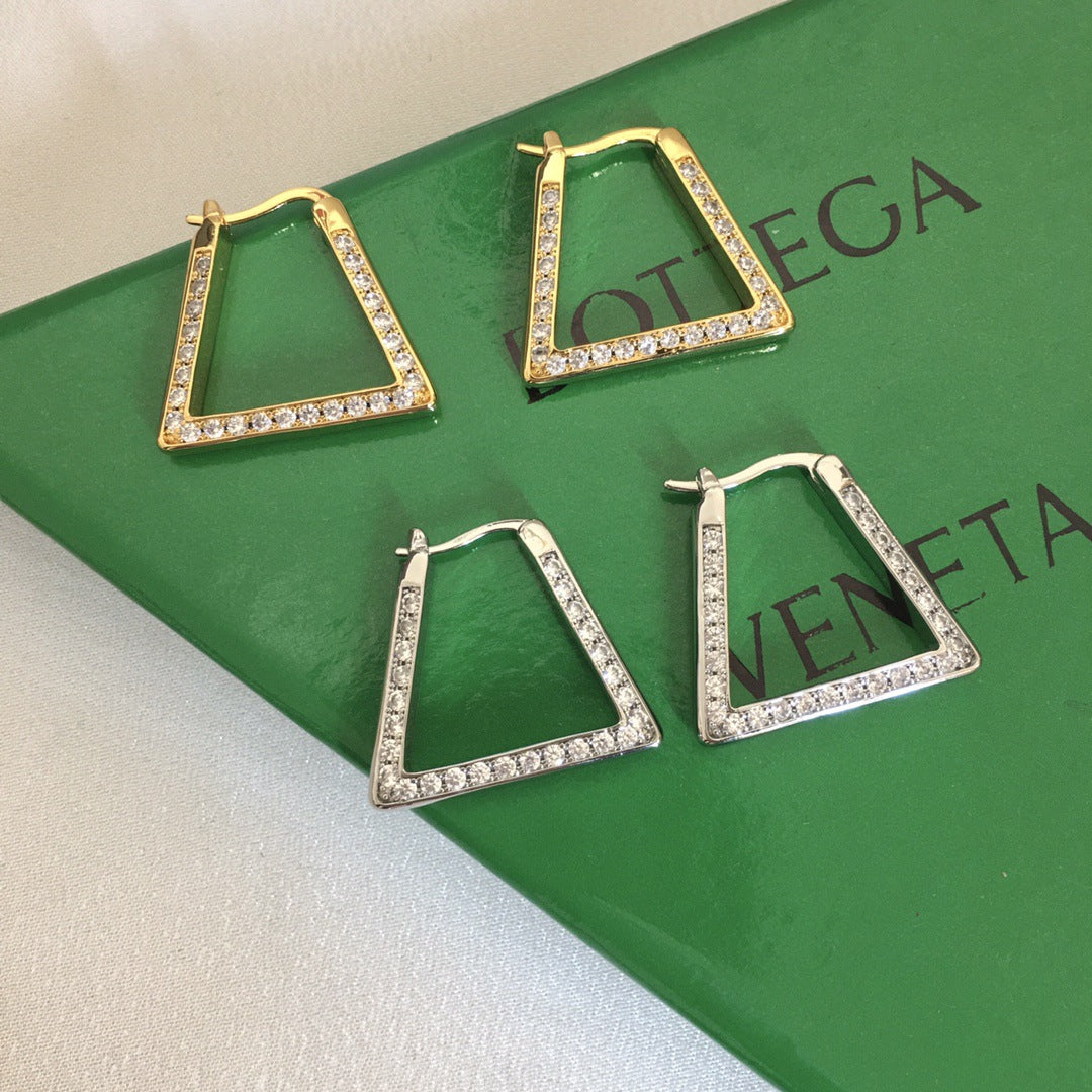 BV风22新款三角形耳环歐美锆石镶嵌几何型优雅镀金满钻耳环