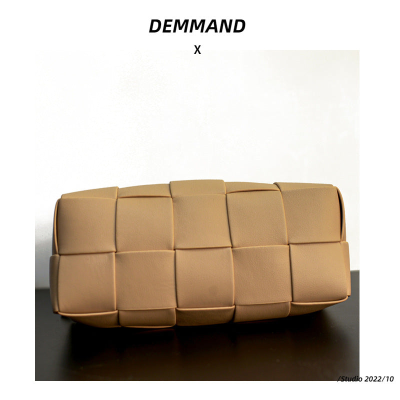 腰包真皮女包编织包包2022新款单肩斜挎胸包女简约时尚轻奢