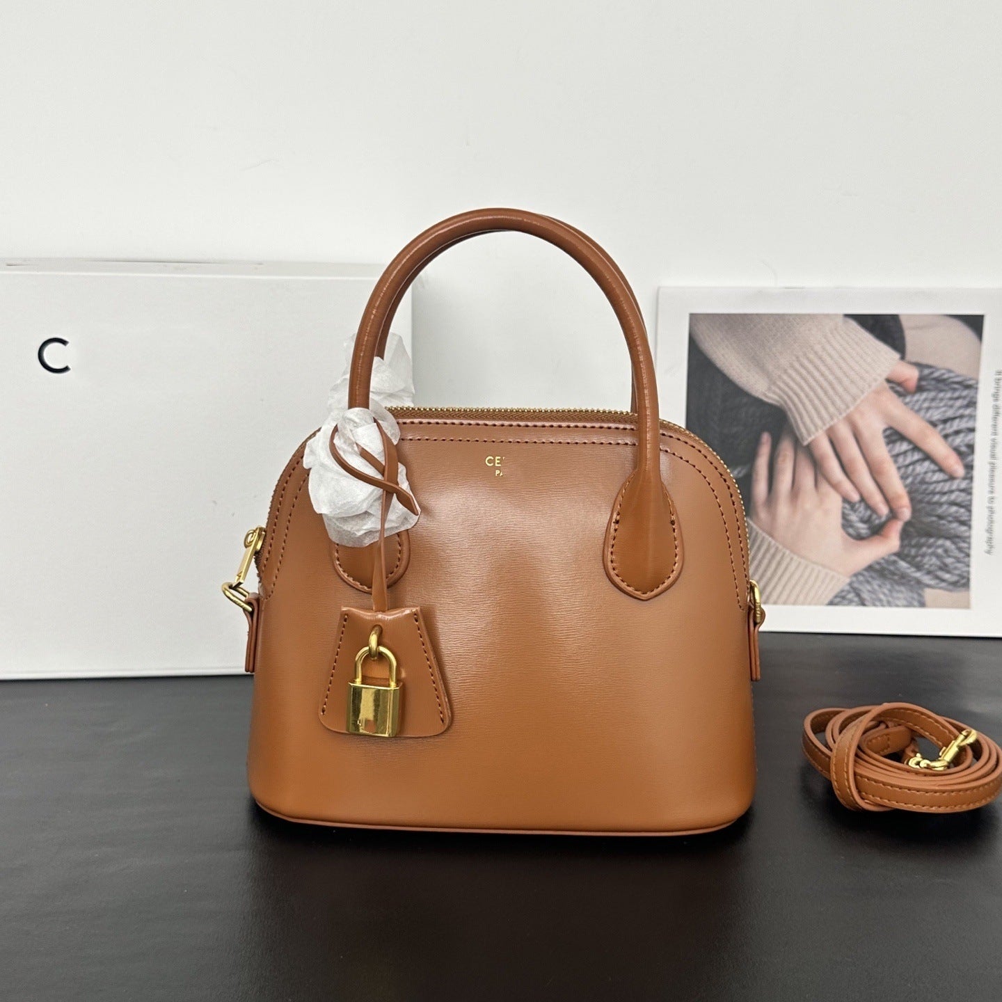 小香Ce新款贝壳包潮时尚手提包通勤百搭单肩斜挎轻奢小包保龄球包