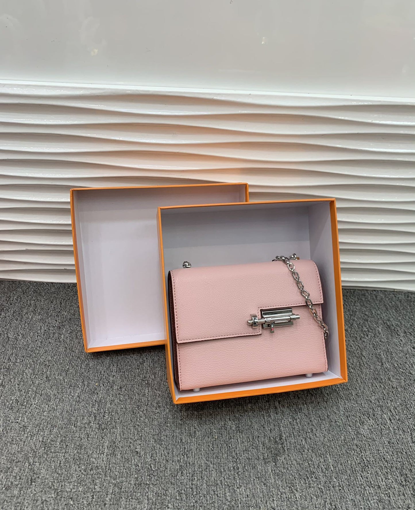 高品质 蜥蜴纹牛皮链条迷你插销包 时髦好搭配气质小方包一件代发