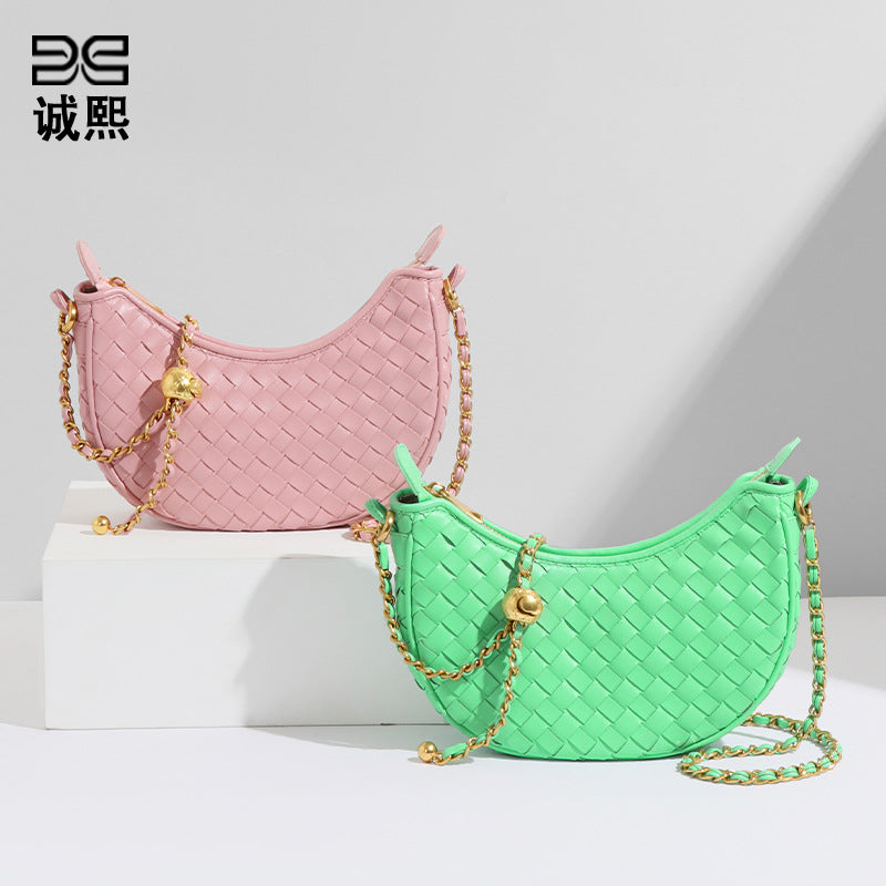 女包2025设计感月牙包新潮编织单肩包马卡龙新月包休闲斜挎月亮包