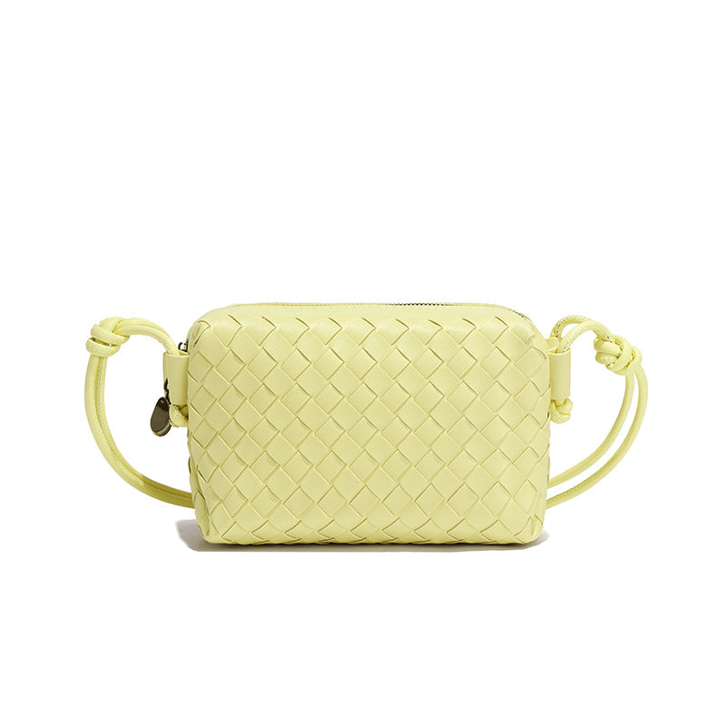 夏季新款马卡龙小巧手工编织批发女包简约纯色时尚百搭斜挎小方包