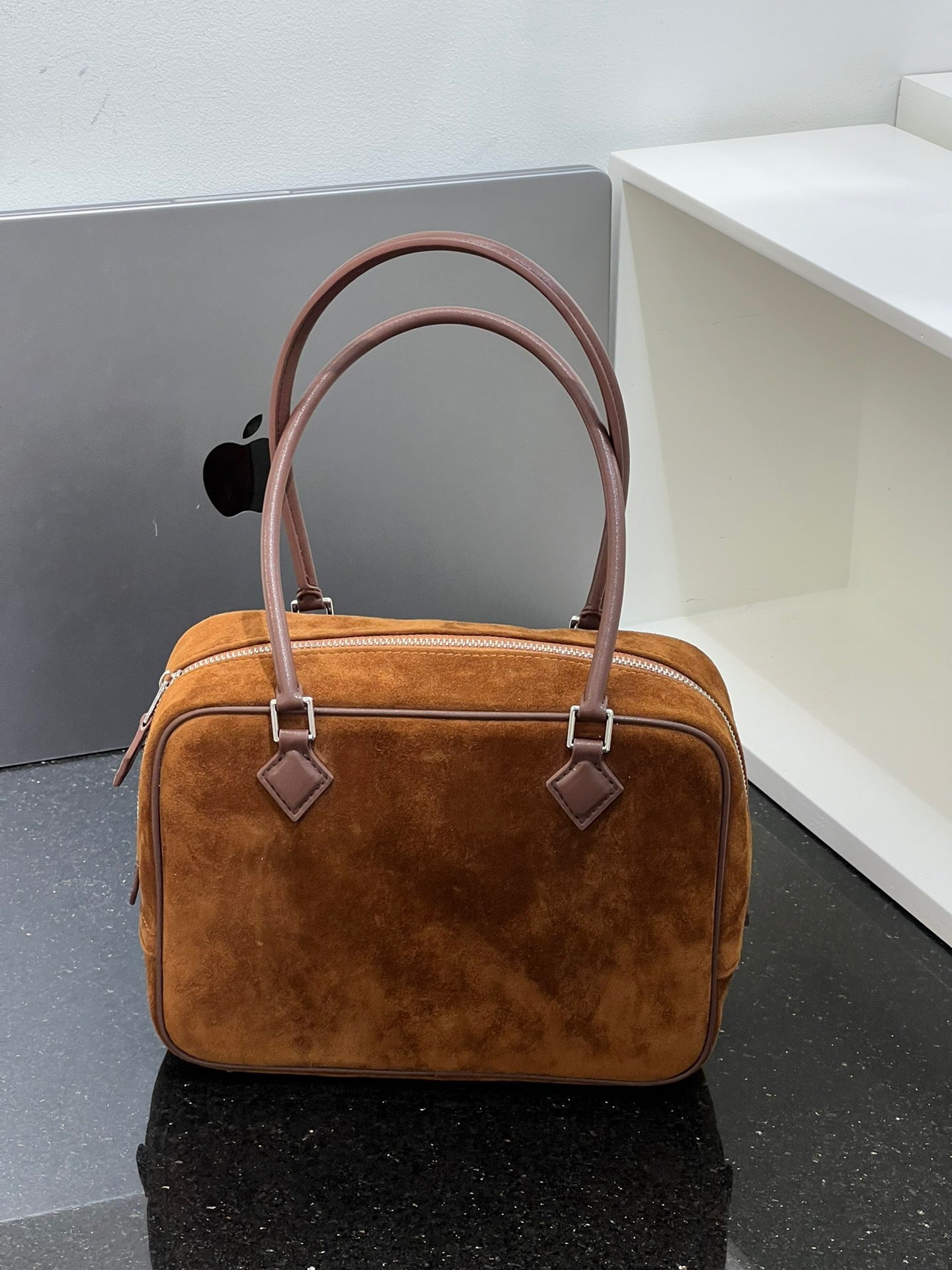 手提小方包包女2024新款美拉德复古高级质感小众单肩斜挎保龄球包