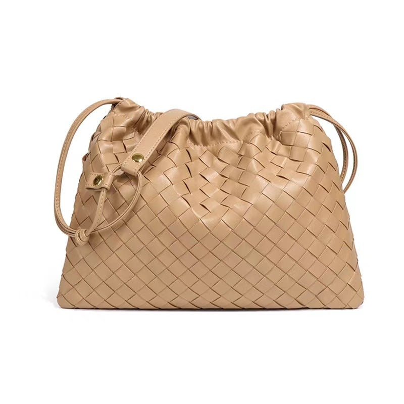 外贸新款福袋单肩女包手工编织包包束口皱褶云朵包时尚复古斜挎包