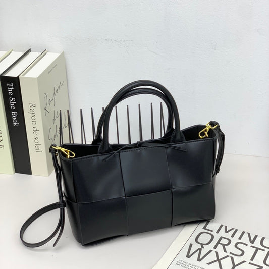 大容量编织手提包包女2024新款高级质感单肩腋下包时尚通勤托特包