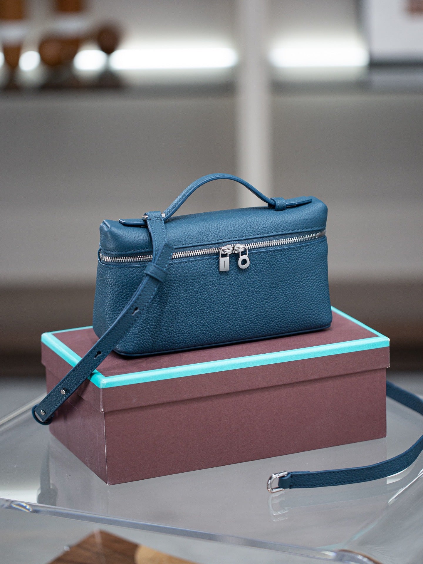 2025小包包夏季款饭盒包高级感小众真皮女包单肩斜挎女百搭