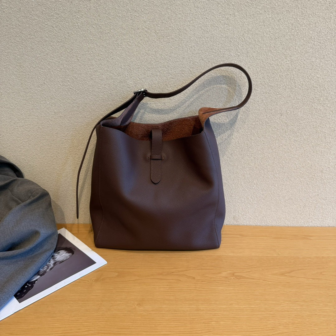 感大包包2024新款潮女包质感斜挎包大容量百搭通勤大气单肩包包