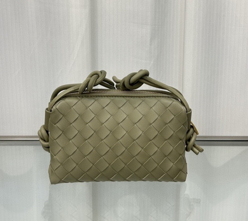 包包女2022新款真皮女包牛皮包包编织小方包饭盒包轻奢小包包潮牌