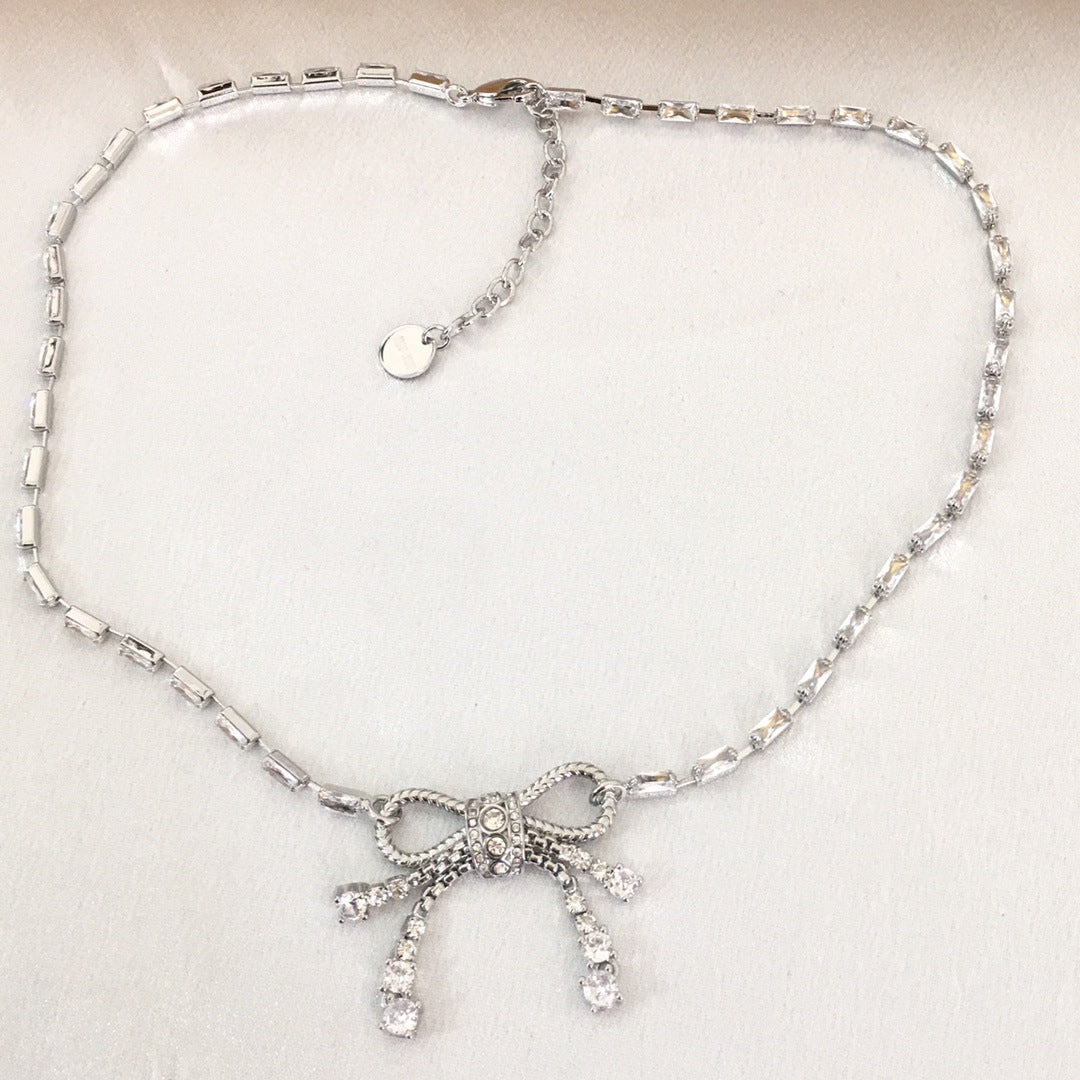 缪22新款蝴蝶结流苏满钻耳钉女项链手链胸针满锆高级感气质耳环