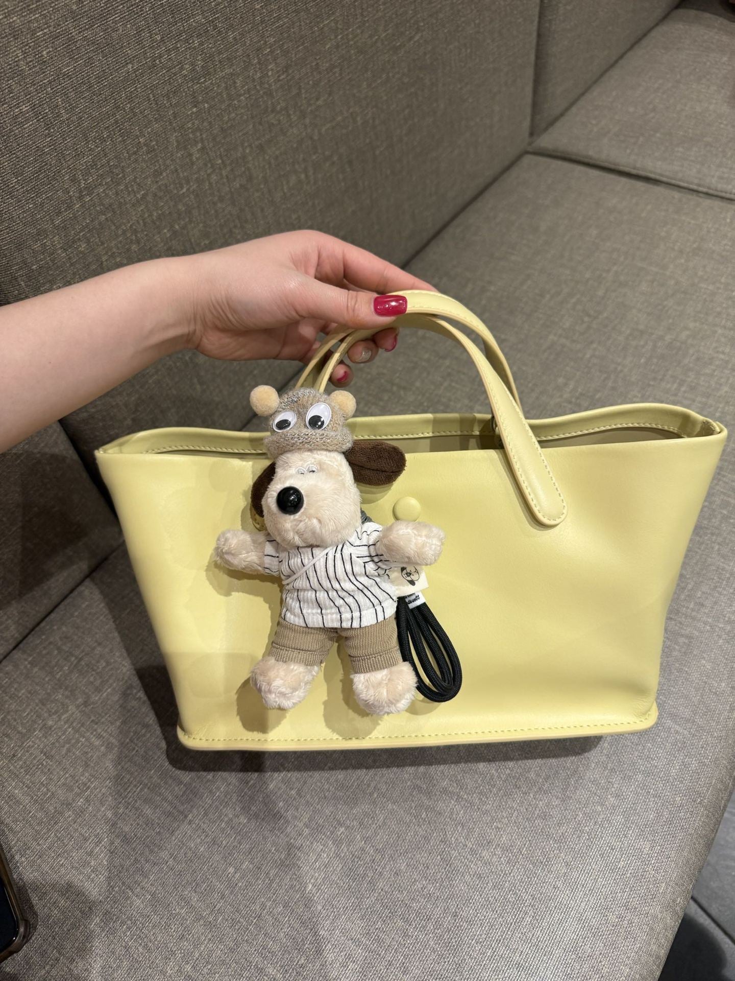 小众高级感托特包2025新款通勤斜挎包轻奢大容量马卡龙百搭手提包