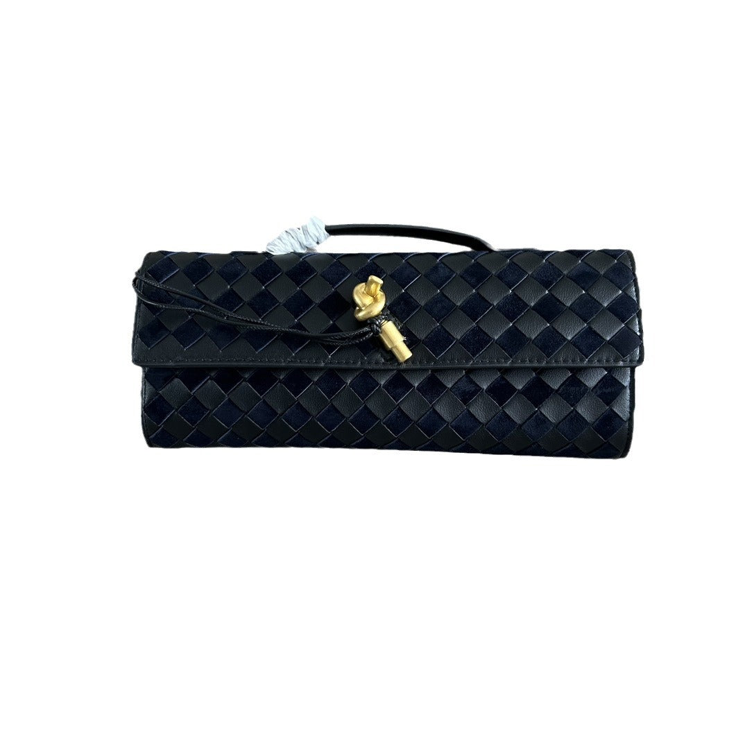 2024高级感真皮通勤法棍包秋冬百搭斜挎包女大容量菱格编织腋下包