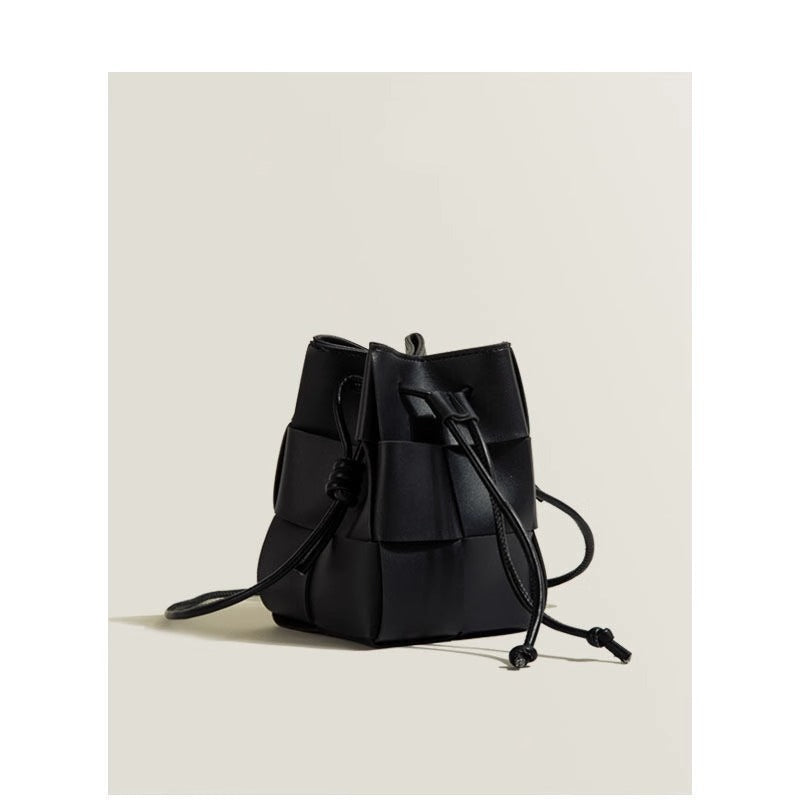 女包时尚百搭2023新款潮夏季休闲编织包运动单肩斜挎包真皮小方包