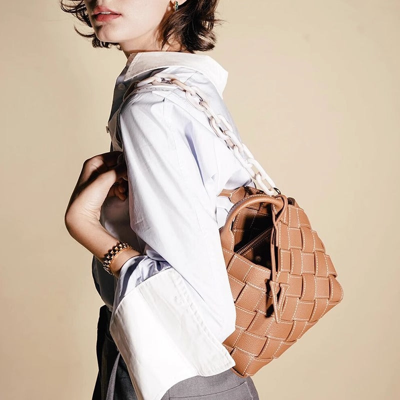 欧美时尚 轻奢高级质感牛皮菜篮子编织包单肩手提包女一件代发