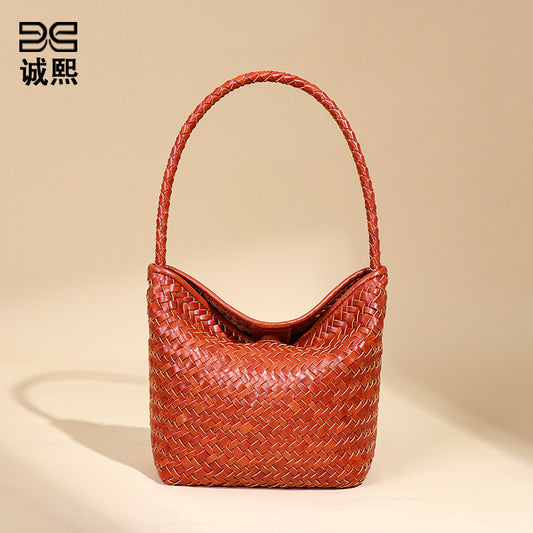 夏季海边度假慵懒风单肩女包休闲百搭手提水桶包小众菜篮子腋下包