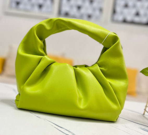 包包女2022新款女包牛角包pouch云朵包饺子包手提单肩包真皮女包