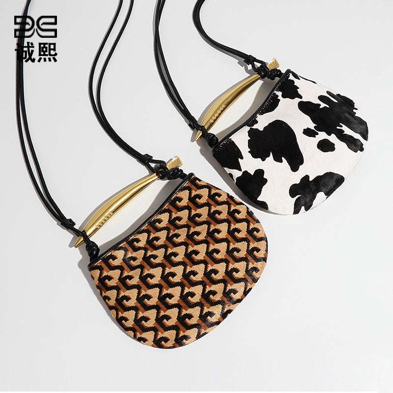 秋冬新品高级感马毛手提包包小众设计潮流豹纹沙丁鱼单肩斜挎女包